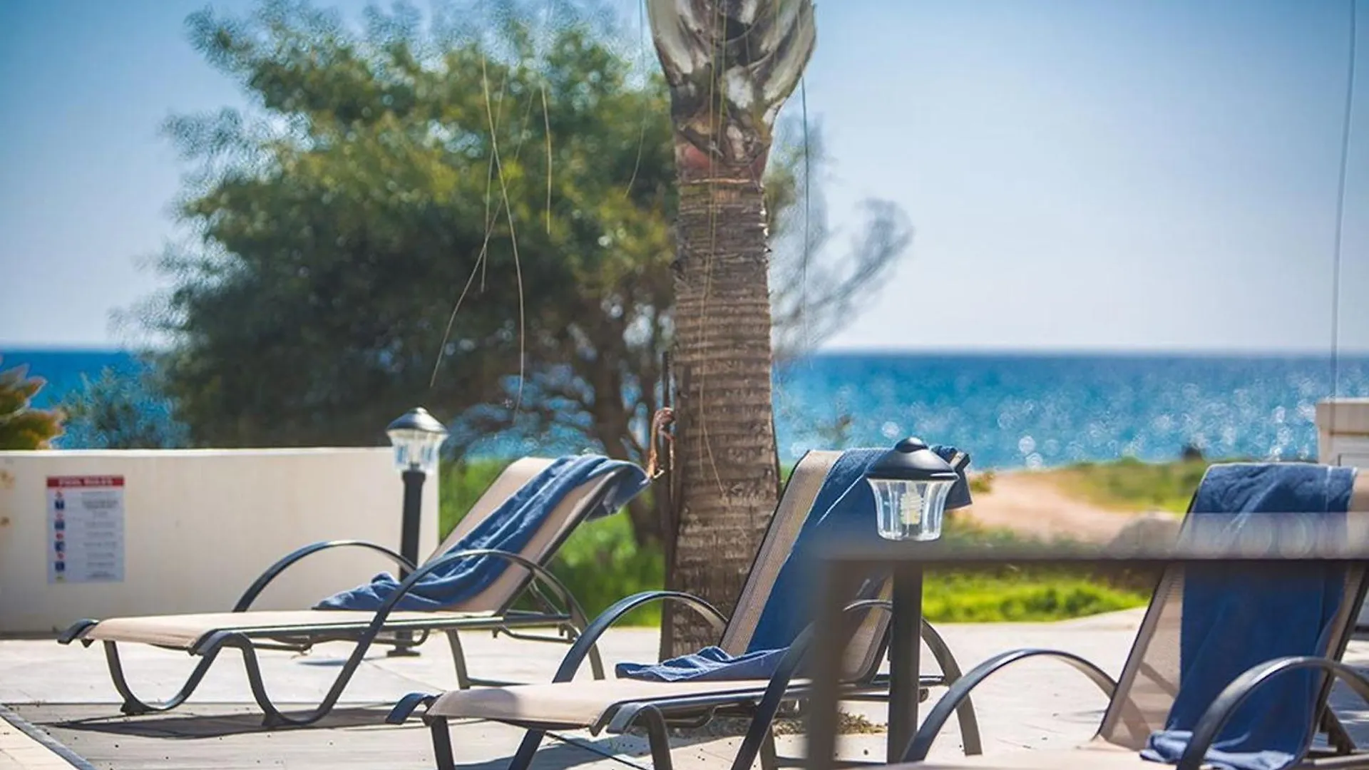 Villa Adaman - Stunning 3 Bedroom Seafront Villa With Pool - Close To The Beach Agia Napa