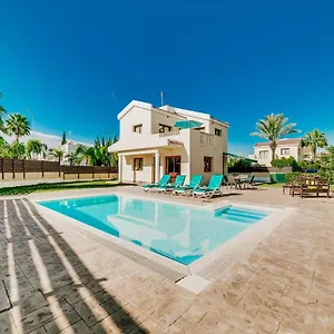  Villa Michelle