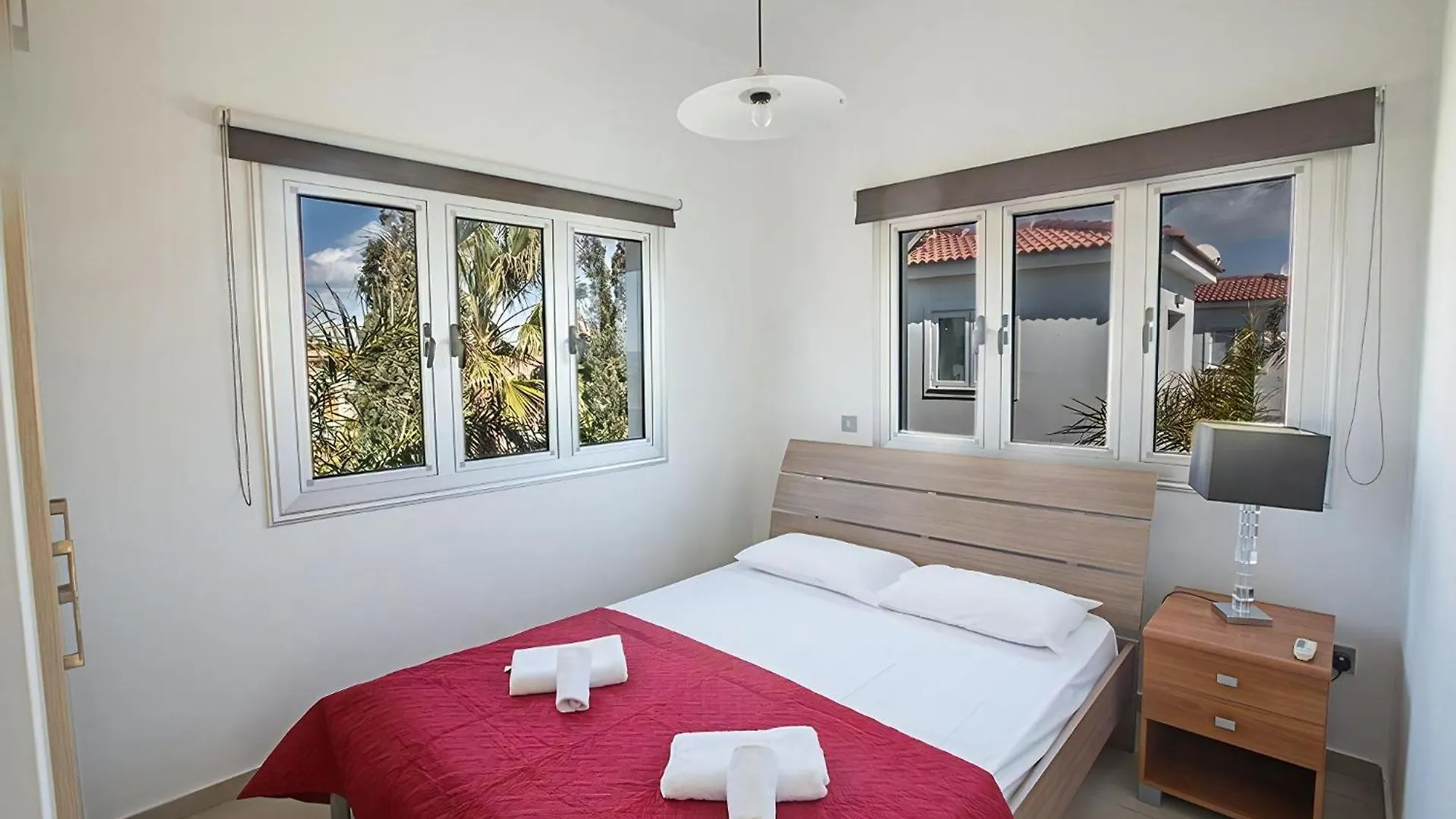 Villa Adaman - Stunning 3 Bedroom Seafront Villa With Pool - Close To The Beach Ayia Napa 0*,  Cipru